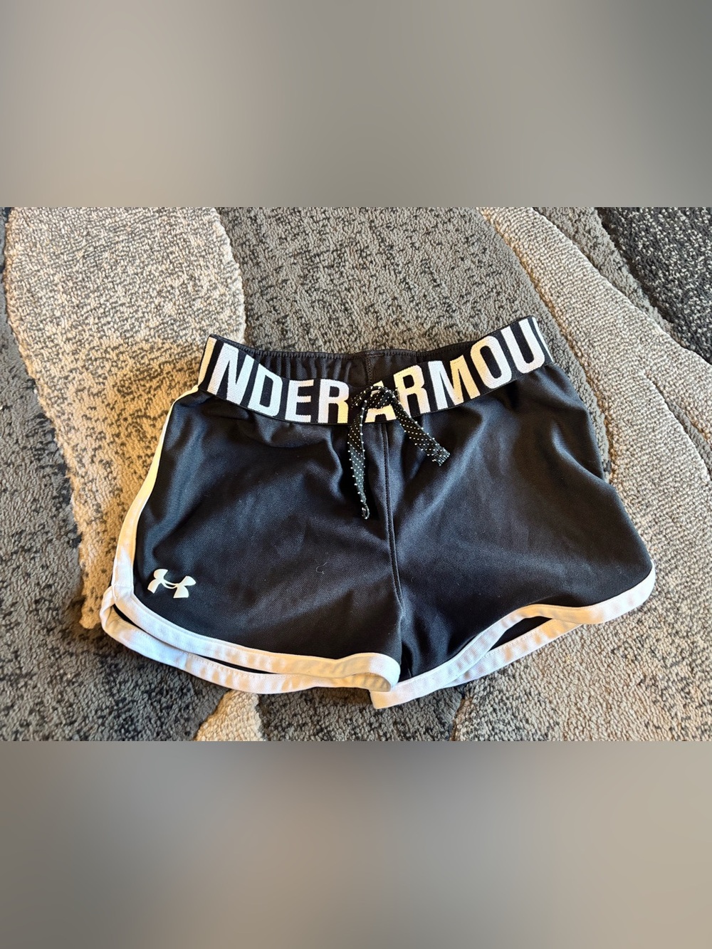 Under Armour shorts black youth small